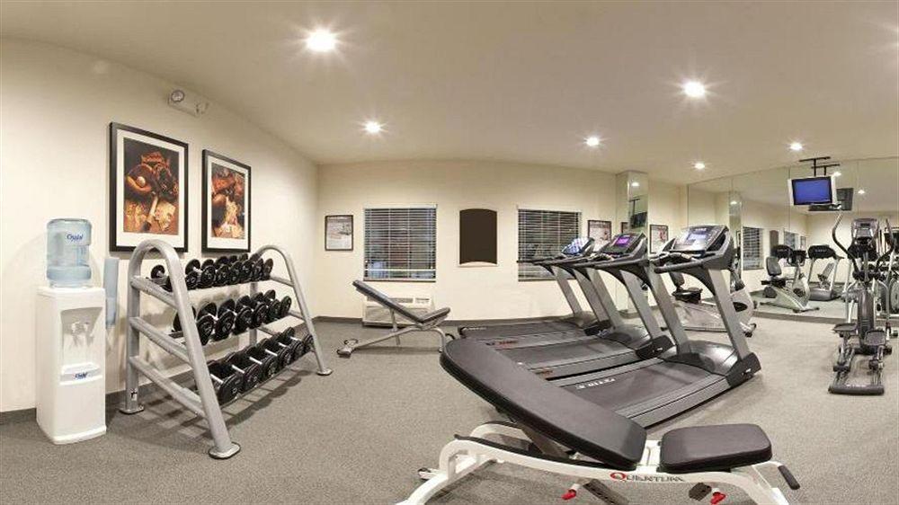 Staybridge Suites Tampa East- Brandon By Ihg Mango Екстер'єр фото